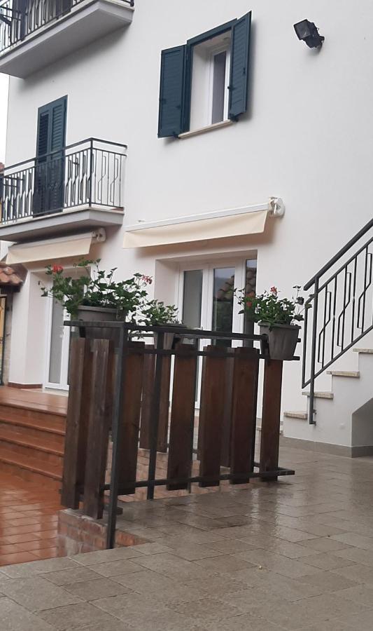 B&B La Casa Dei Nonni Assergi Buitenkant foto